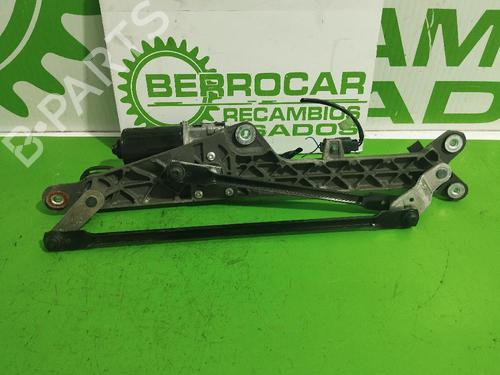 Used Front wiper motor KIA CARNIVAL I (UP, FL) [1998-2001]  31674981