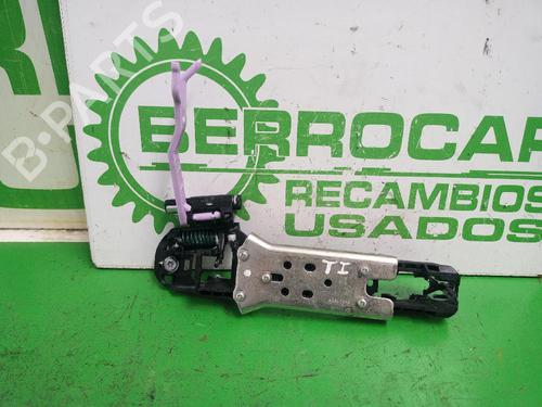 rear-left-exterior-door-handle-toyota-auris-_e18_-2012-2013-2014-2015-2016-2017-2018-2019-31547826 main image