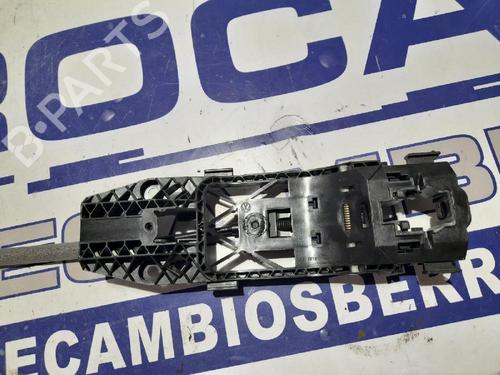 front-left-exterior-door-handle-skoda-rapid-spaceback-nh1-2012-2013-2014-2015-2016-2017-2018-2019-31538714 main image