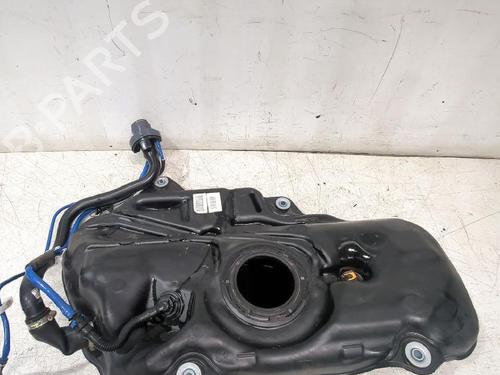 Benzintank Benzintank TOYOTA COROLLA Saloon (_E21_) 1.8 VVTi Hybrid (ZWE211) (122 hp) 33747303 33747303