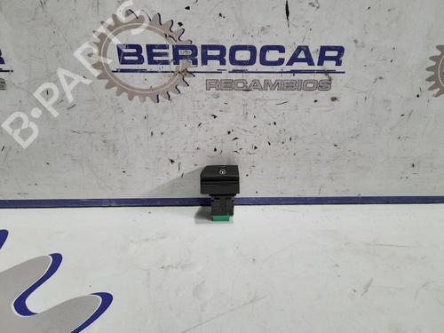 switch-peugeot-expert-van-v_-2016-31570788 main image