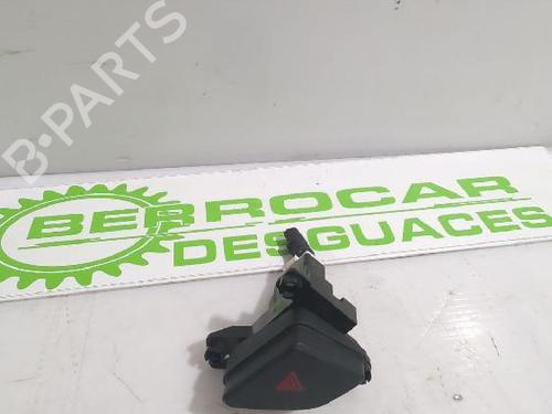 warning-switch-hyundai-i30-fd-2007-2008-2009-2010-2011-2012-32462807 main image