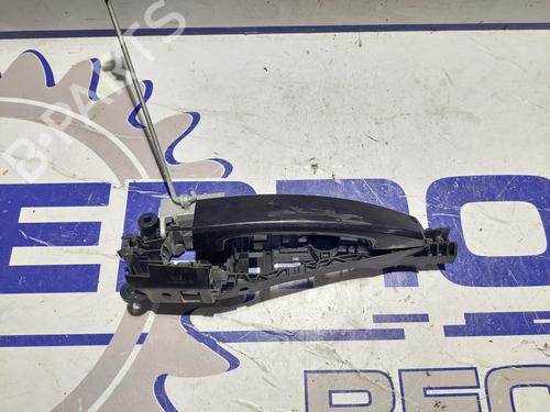 Used Front right exterior door handle Front right exterior door handle 38869518 38869518
