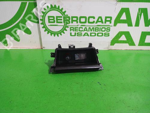 Cinzeiro FIAT BRAVO II (198_) 1.9 D Multijet (198AXB1A) (120 hp) 31552282