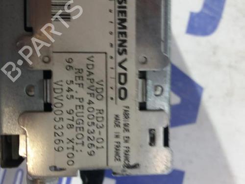 Used Radio Radio PEUGEOT 206 Hatchback (2A/C) 1.9 D (69 hp) 31677887 31677887
