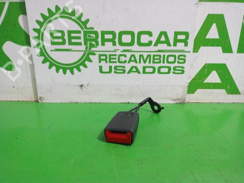 Used Seat buckle OPEL VECTRA C (Z02) 2.2 DTI 16V (F69) (125 hp) 31550973