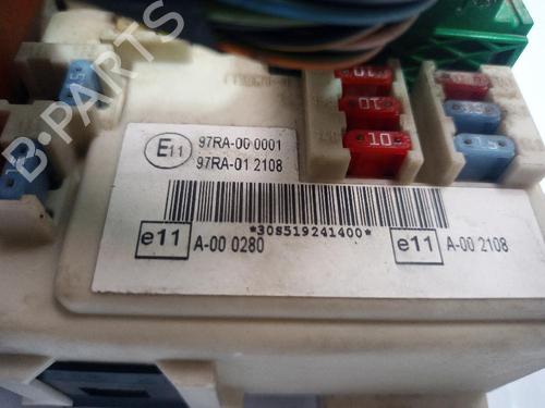 Fuse box FORD FOCUS C-MAX (DM2) 1.6 TDCi | BP31560353E1