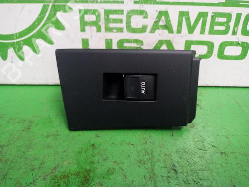 left-rear-window-switch-toyota-auris-_e18_-2012-2013-2014-2015-2016-2017-2018-2019-31547809 main image