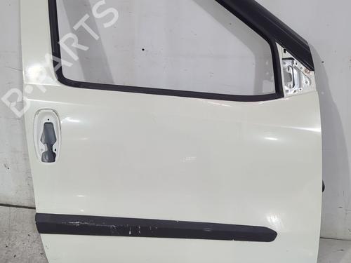 Dør højre fortil Dør højre fortil FIAT DOBLO Cargo (263_) 1.3 D Multijet (75 hp) 39911711 39911711