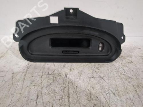 display-monitor-renault-megane-i-classic-la01_-1996-1997-1998-1999-2000-2001-2002-2003-2004-2005-2006-2007-2008-31565996 main image