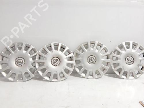 Used Hub cap Hub cap OPEL CORSA D (S07) 1.3 CDTI (L08, L68) (75 hp) 31565901 31565901