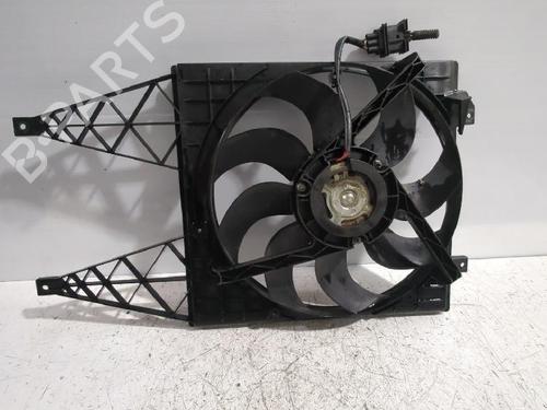 Used Radiator fan VW POLO IV (9N_, 9A_) 1.4 16V (75 hp) 32489884