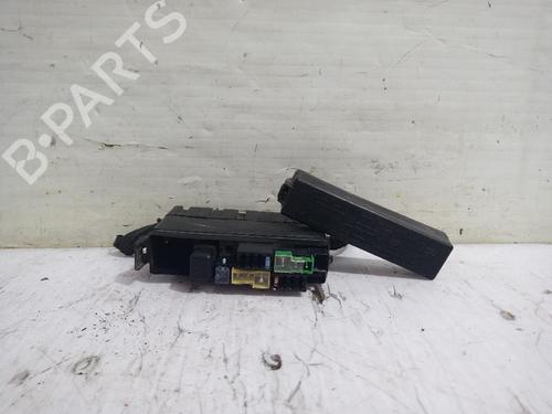 Used Fuse box NISSAN MICRA III (K12) 1.2 16V (80 hp) 31561814