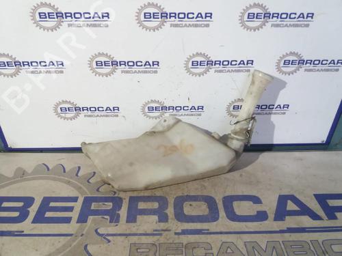 Used Windscreen washer tank PEUGEOT 206 Hatchback (2A/C) 1.9 D (69 hp) 31678400