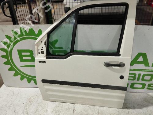Used Left front door FORD TRANSIT CONNECT (P65_, P70_, P80_) 1.8 TDCi (90 hp) 31543972