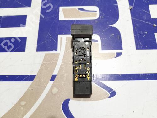 Switch KIA CARENS II MPV (FJ) | BP31673312I30