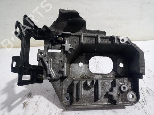 Used Support NISSAN MICRA III (K12) 1.2 16V (80 hp) 31561833
