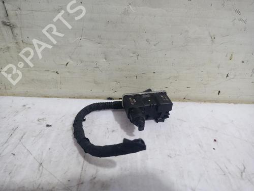 Fuel door actuator OPEL CORSA F (P2JO) 1.2 (68) | BP31562731E18