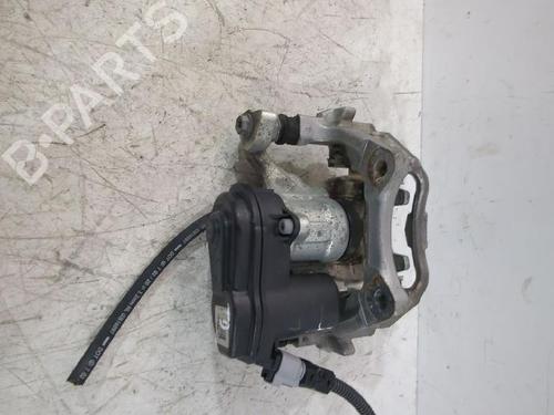 Used Right rear brake caliper Right rear brake caliper TOYOTA COROLLA Hatchback (_E21_, _EA1_, _EH1_) 1.8 VVTi Hybrid (ZWE219) (140 hp) 32461986 32461986