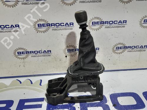 Used Gear lever Gear lever TOYOTA AVENSIS Saloon (_T25_) 2.2 D-4D (ADT251_, ADT251R) (150 hp) 31540140 31540140