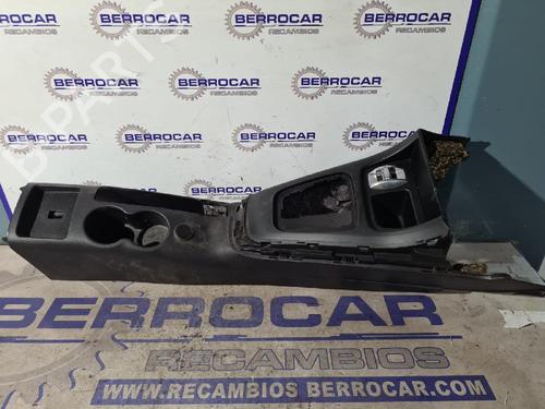 Used Middle console Middle console ALFA ROMEO GIULIETTA (940_) 1.6 JTDM (940FXD1A) (105 hp) 31570003 31570003