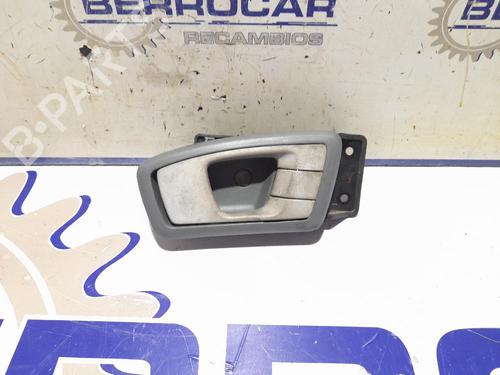 Used Front right interior door handle Front right interior door handle KIA CARENS II MPV (FJ) [2002-2013] 31673266 31673266