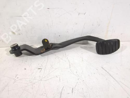 Used Break pedal Break pedal RENAULT MEGANE II (BM0/1_, CM0/1_) 1.9 dCi (BM0G, CM0G) (120 hp) 32465827 32465827
