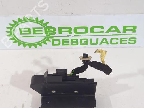 Used Rear right lock DACIA DUSTER (HM_) 1.0 TCe 90 (HMM6) (91 hp) 31567822