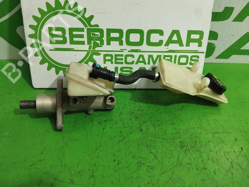 Used Brake master cylinder Brake master cylinder FORD FOCUS I Saloon (DFW) 1.6 16V (100 hp) 31545404 31545404