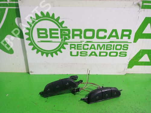 Commandes au volant OPEL ZAFIRA A MPV (T98) 2.0 DI 16V (F75) (82 hp) 31552918