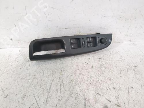 Left front window switch VW GOLF V (1K1) 2.0 TDI | BP32490313I27