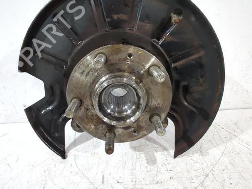 Used Right front steering knuckle Right front steering knuckle LAND ROVER FREELANDER I (L314) 2.0 Td4 4x4 (109 hp) 33735279 33735279