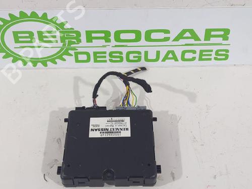 Used Electronic module DACIA DUSTER (HM_) 1.0 TCe 90 (HMM6) (91 hp) 31568544