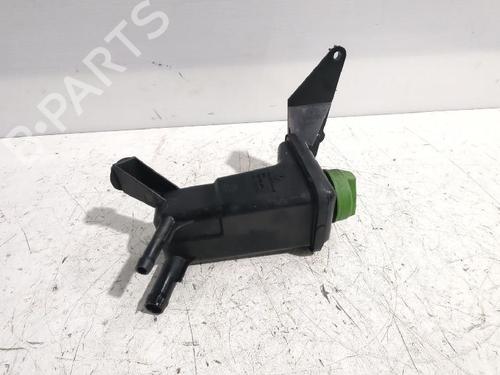 Used Power steering reservoir VW PASSAT B5.5 (3B3) 1.9 TDI (130 hp) 32464427