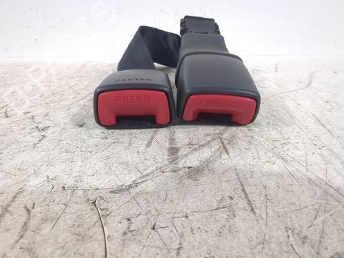 Used Seat buckle TOYOTA AURIS (_E15_) 1.6 (ZRE151_, ZRE151R) (124 hp) 31566650