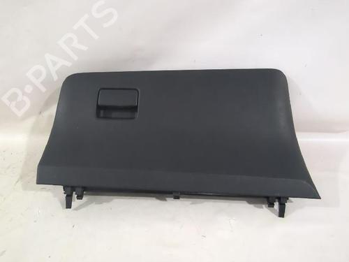 Handskerum Handskerum TOYOTA YARIS (_P13_) 1.5 (NSP131_) (112 hp) 33747230 33747230