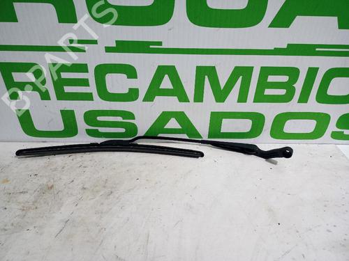 Used Front windshield wiper arm SUZUKI VITARA Cabrio (ET, TA) 1.9 D (SE419TD) (75 hp) 31543022