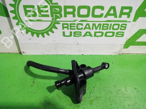 Used Clutch slave cylinder Clutch slave cylinder FIAT 500 C (312_) 1.3 D Multijet (312CXE1A, 312AXE1A) (95 hp) 31551806 31551806