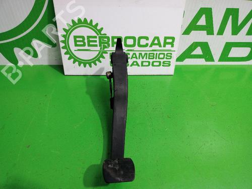 Used Clutch pedal IVECO DAILY III Van 2.8 CNG (106 hp) 31544197