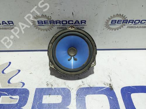 Used Speaker KIA SORENTO I (JC) 2.5 CRDi (170 hp) 31570610