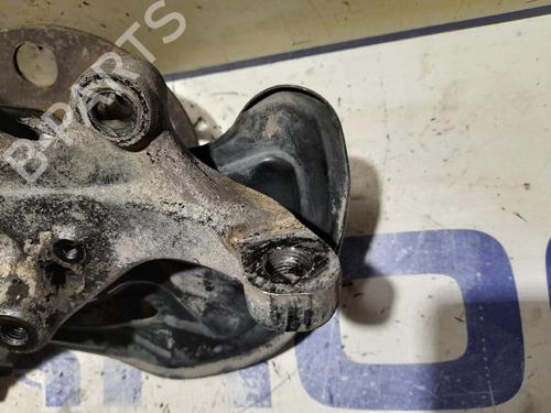 Left front steering knuckle MERCEDES-BENZ C-CLASS (W203) C 220 CDI (203.006, 203.008) | BP31539493M25 