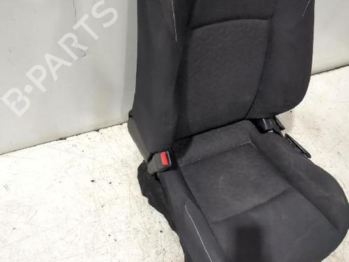 Left front seat TOYOTA COROLLA Hatchback (_E21_, _EA1_, _EH1_) 1.8 VVTi Hybrid (ZWE219) | BP31567720C15 