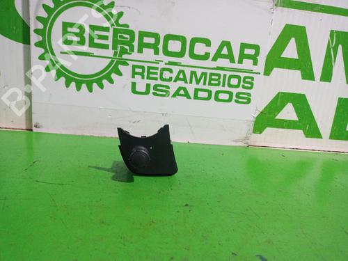 Used Steering wheel controls Steering wheel controls RENAULT SCÉNIC II (JM0/1_) 1.6 BiFuel (113 hp) 31552343 31552343