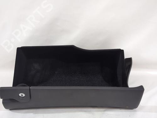 Used Glove box Glove box 38868517 38868517