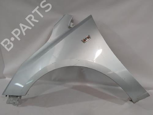 Guarda-lamas esquerdo Guarda-lamas esquerdo OPEL CORSA E (X15) 1.4 (08, 68) (75 hp) 33746784 33746784