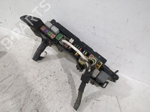 Used Fuse box Fuse box TOYOTA AVENSIS Saloon (_T25_) 2.0 D-4D (ADT250_, ADT250R) (126 hp) 32489974 32489974