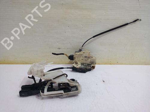 Venstre fortil lås VW PASSAT B6 (3C2) 2.0 TDI (140 hp) 31559373