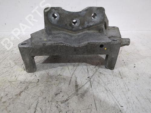 Used Engine mount Engine mount OPEL CORSA D (S07) 1.3 CDTI (L08, L68) (75 hp) 31565913 31565913