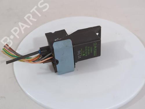 Used Electronic module Electronic module PEUGEOT 308 I (4A_, 4C_) 1.6 HDi (92 hp) 33747457 33747457