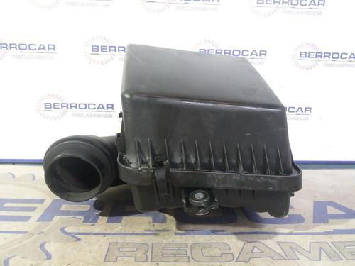 Used Air filter box Air filter box KIA SORENTO I (JC) 2.5 CRDi (170 hp) 31569892 31569892